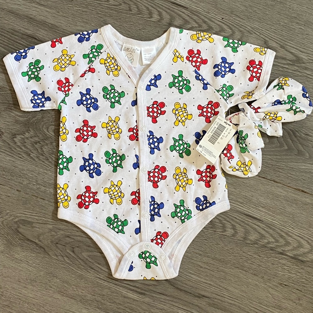 Vintage 90’s Baby Button Up One Piece With Mittens Turtle Party 18 Months NWT